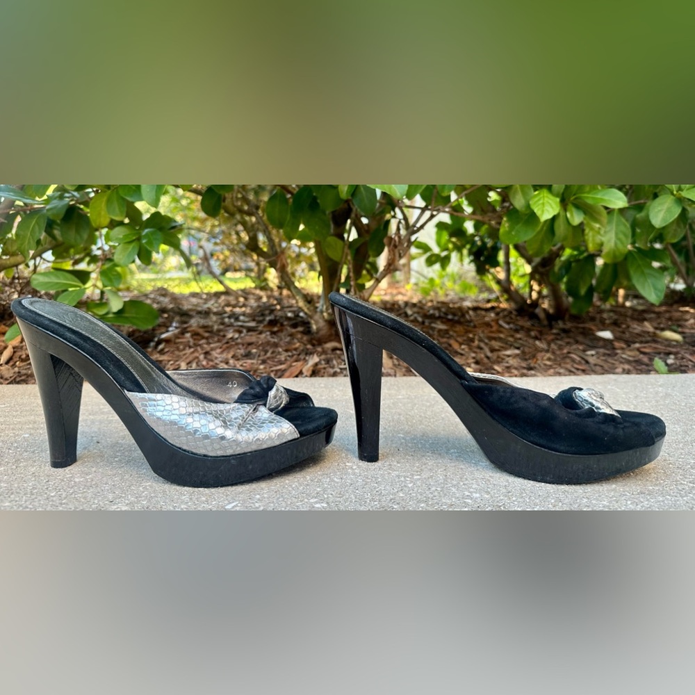 Neda by Bebe Black & Silver Knot Platform Heels Size 9.5